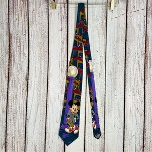 Disney Mickey & Co Tie Mens Purple 100% Silk Atlas Design Light pole Sweden